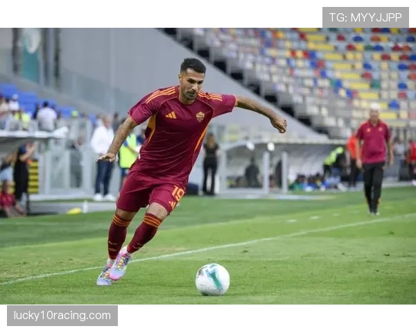 罗马右后卫切利克倾向自由身离队,九家俱乐部已进行接触 罗马右后卫切利克倾向自由身离队,九家俱乐部已进行接触